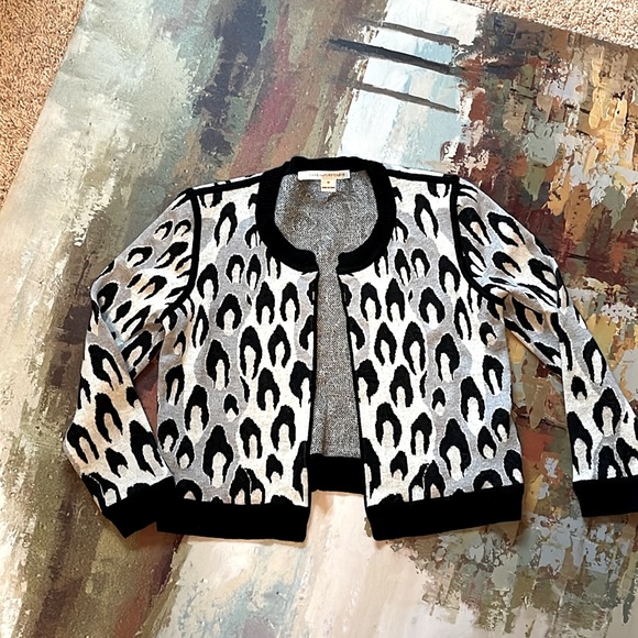 DIANE von FURSTENBERG - Cropped Wool Animal Print Cardigan - Picture 6 of 10